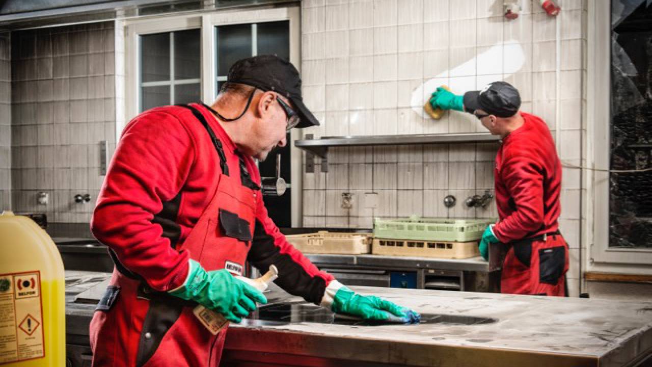 Usuwanie skutków pożaru w domu